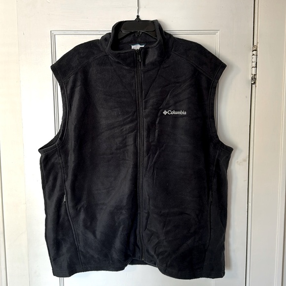 Columbia Fleece Vest - XXL - Black - Never Worn - Picture 1 of 4